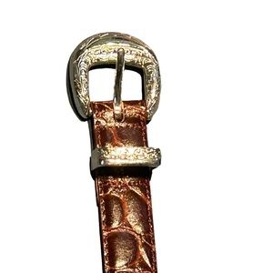 Motion East Size Small/Medium Vintage Brown Leather Belt, silver buckle and end